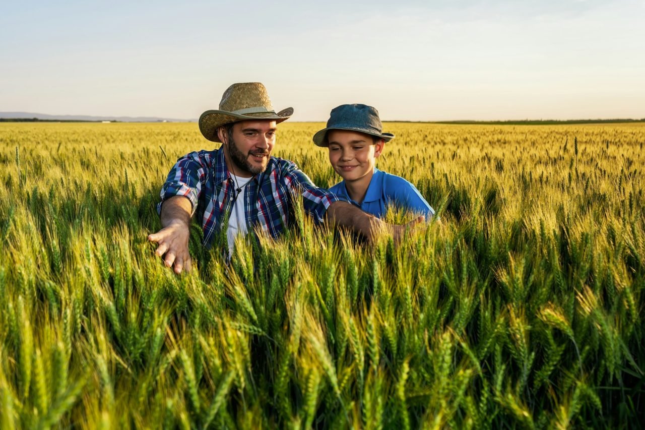 family-farmers.jpg